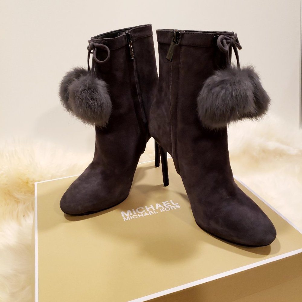 Michael Kors Remi Bootie Size 8 Charcoal